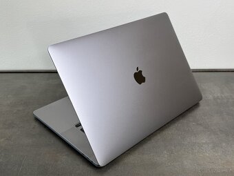 MacBook Pro 16" 2019 i7 / 512GB / 16GB / SG - 4