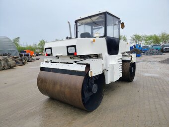 Válec Stavostroj VSH 102 - 4