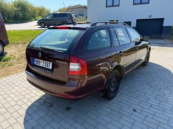 Škoda Octavia Combi 2.0 TDI 10/2010 Laurin & Klement - 4