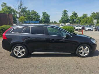 VOLVO V60 2012 T6 224 kW AWD 4x4 R-DESIGN,NAVI,PARK.KAMERA - 4