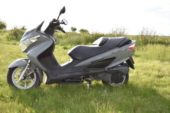 Suzuki Burgman 125 - 4