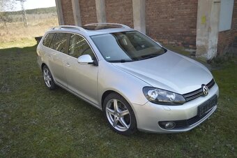 VW Golf 6 combi 2,0 103 kw Panorama Kůže Highline - 4