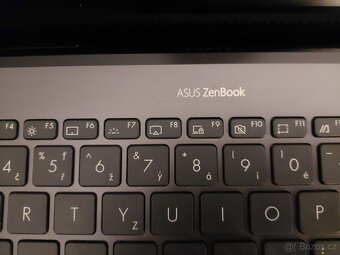 ASUS ZenBook Pro 15 OLED UX535LI-H2166T Pine Grey kovový - 4