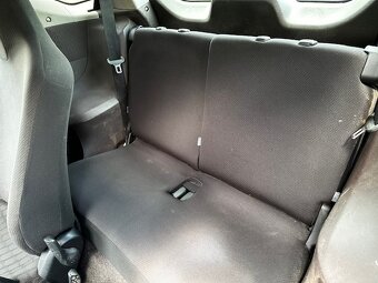 Toyota IQ 1.0i 50kw, r.2009, STK, klimatizace, 3.majitel - 4