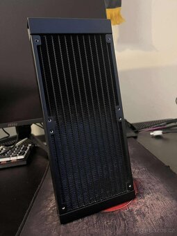 MSI MAG CORELIQUID M240 - 4