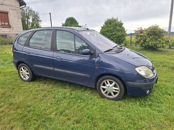 Renault Scenic 1.4i - 4