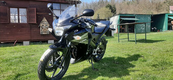 Honda CBR 125 R nové obě pneu, nová stk - 4