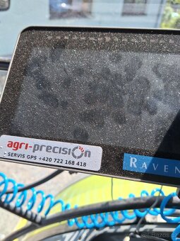 Traktor CLAAS ARION 650 - 4