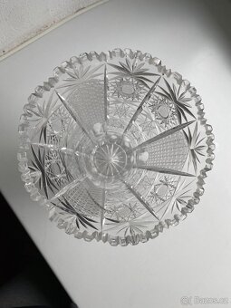 Broušená křišťálová váza - 4