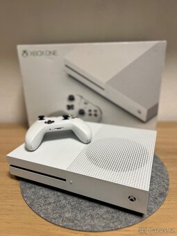 XBOX ONE S 1 TB V TOP STAVU - 4