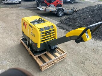 REVERZNÍ VIBRAČNÍ DESKA WACKER NEUSON DPU90 - 4