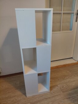 Otočný regál/knihovna - 4