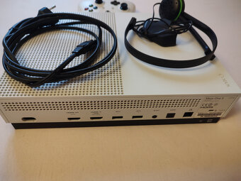 Xbox One S 500GB, bezdrátový ovladač, původní krabice - 4