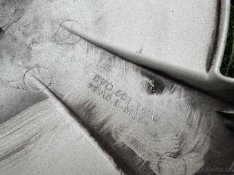 Poklice Audi R16 8V0.601.147C - 4