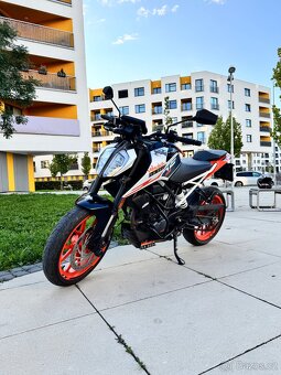 Ktm duke 125 2023 - 4