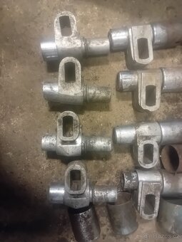 Kluzaky jawa pérák - 4