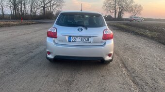 Toyota Auris Hybrid 1.8 Automat - 4