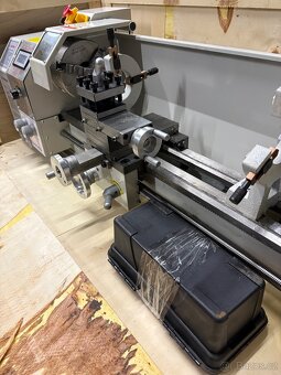 Stolní soustruh 230v 600mm - 4