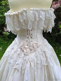 Dámské historické šaty - 4