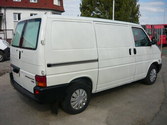 VOLKSWAGEN TRANSPORTER 2.5 TDI - 4
