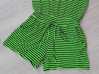 DÁMSKÝ KRAŤASOVÝ KOMPLET S KAPSAMI - vel.L/XL - 4