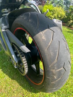 Yamaha fz1 - 4