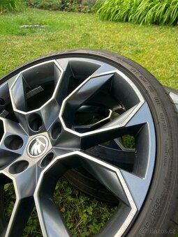 ALU kola EXTREME R19, 5x112, Škoda Octavia 3 RS - 4