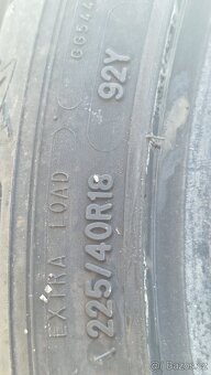 PRODÁM 2 LETNÍ PNEU GOODYEAR 225/40/18, CENA JE ZA 2 KUSY PN - 4