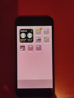 Apple iPhone SE 2020 - 4
