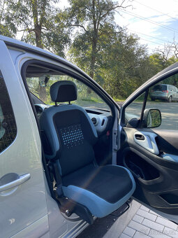 Citroën Berlingo pro převoz vozíčkáře - 4