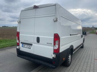 Peugeot Boxer 2,2 hdi 121kw L4H2 najeto 150 000km rok 2020 - 4