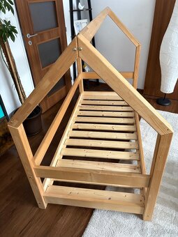 Bytelná dřevěná dětská postýlka domeček TERY - 4