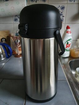 Nerezová termoska 2,2l s pumpou, nepoužitá - 4