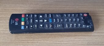 42" 4K DVBT2 LG 42UB820V (s menší vadou) - 4