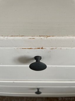 Nábytek do dětského pokoje - komoda, skříň, postýlka - 4