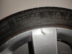 Hliníkové pneumatiky značky Ford - 4