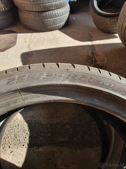 255 35 r 21 dezén 68% Pirelli R 21 255/35 letní pneumatiky - 4