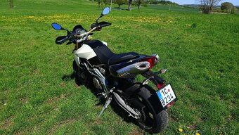 Aprilia dorsoduro 750 - 4