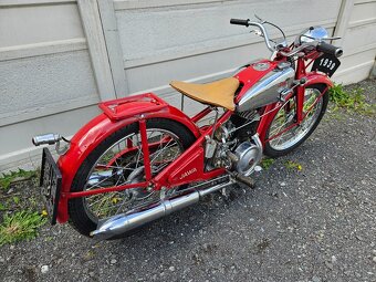 Jawa 250 Special - 4