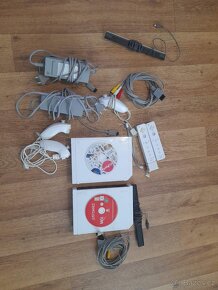 Dvě konzole Wii - 4