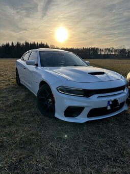 Dodge Charger 5.7 HEMI - 4