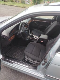 BMW e39 523i - 4