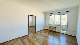 Ponájem světlého bytu 2+1, balkon, 8.května, Šumperk - 4
