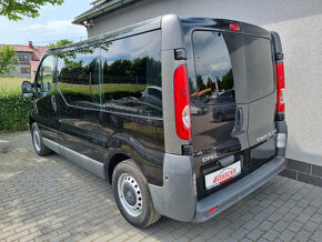 Opel Vivaro 2,5 TDCi 8 Míst Webasto 2xKlima 242.000 Kč - 4