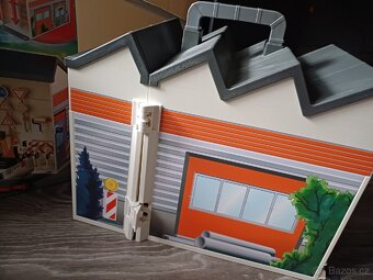 Playmobil,velká garáž - 4