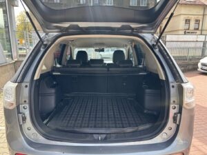 Mitsubishi Outlander - 4
