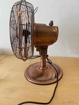 Prodám stolní větrák/ventilátor s měděným designem - 4