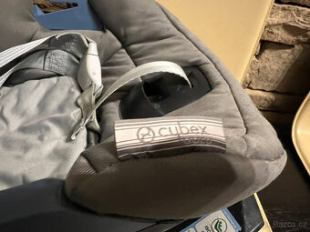 Autosedačka Cybex Aton 5 + ISOfix zákaldna - 4