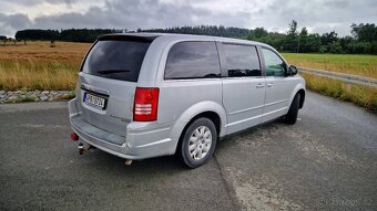 Chrysler Voyager Town Country 3,3 - 4