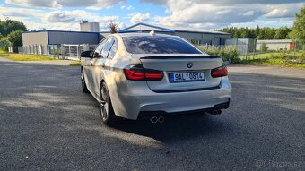 Bmw f30 330xd luxury - 4